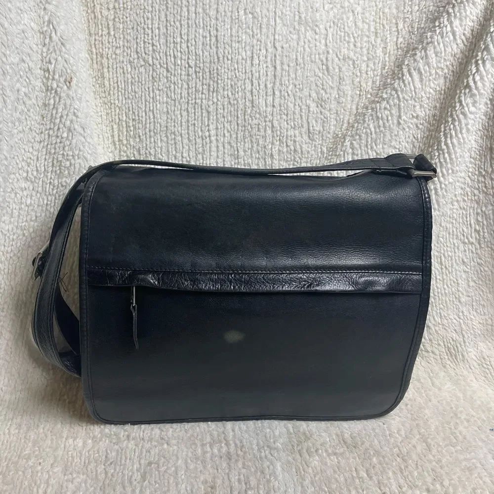 Latico Classic Black Leather Messenger Bag silver tone hardwares.
